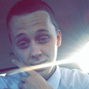 Meet your Posher, Dustin